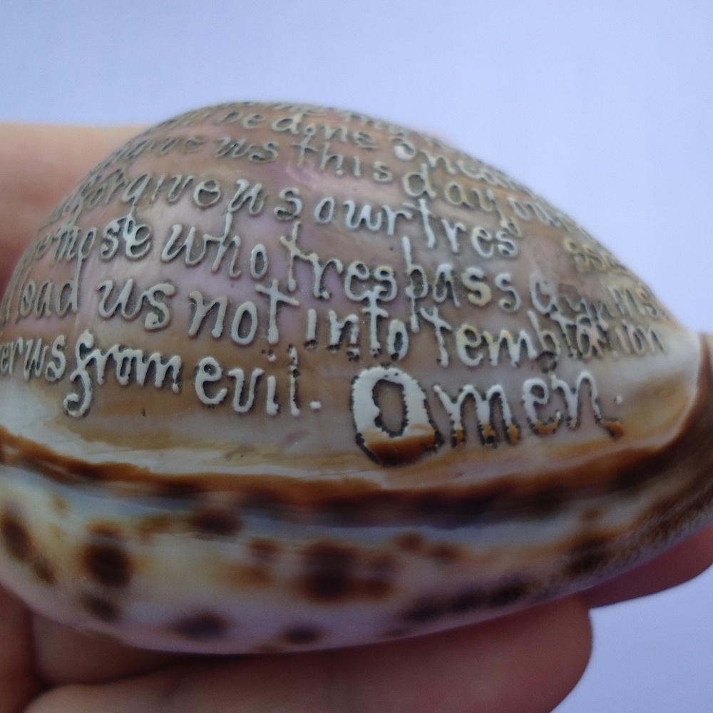 Vintage 3" Carved Natural Shell Seashell Christian Religious Lord’s Prayer - Picture 5 of 9